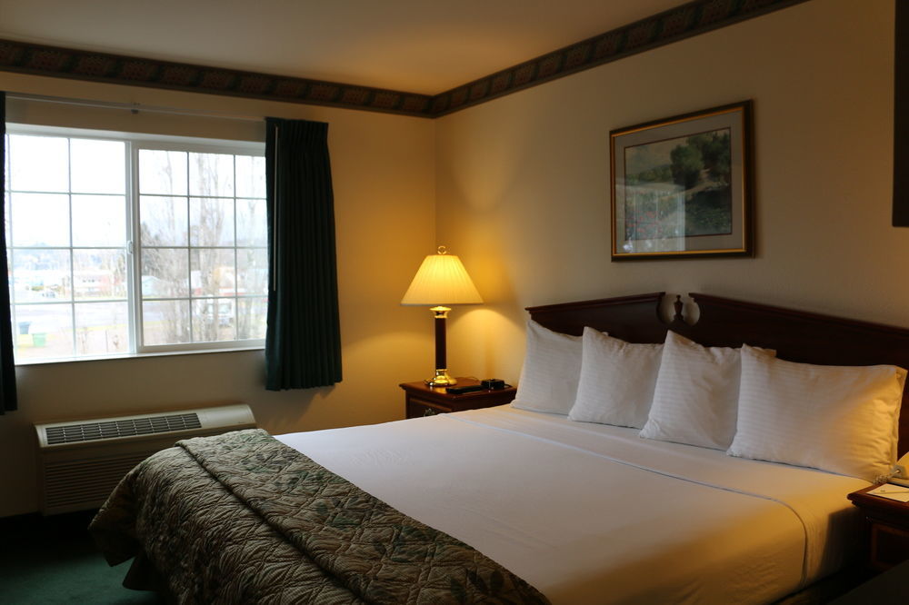 Guesthouse Inn & Suites Kelso/Longview Екстер'єр фото